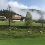 Bergbauernhof Familienparadies Oberhasenberghof Alpstuga *