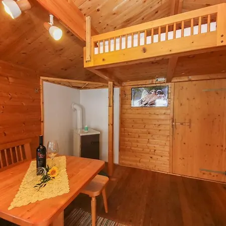 木屋 奥本哈森博格夫公寓