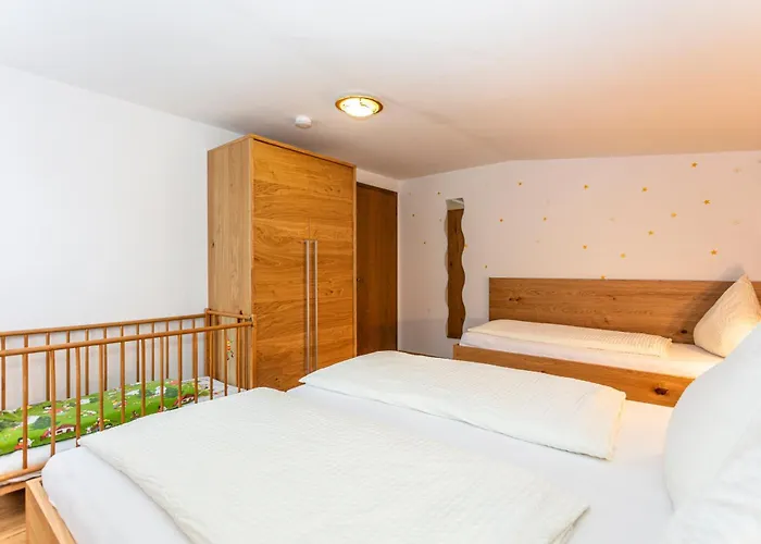 Bergbauernhof Familienparadies Oberhasenberghof Chalet